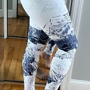 Noli leggings. Brand new with tag.  Beautiful icy mountain design